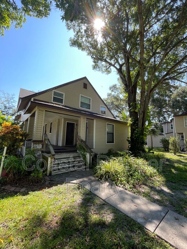 Bradenton Condo: 2004 2nd Ave E