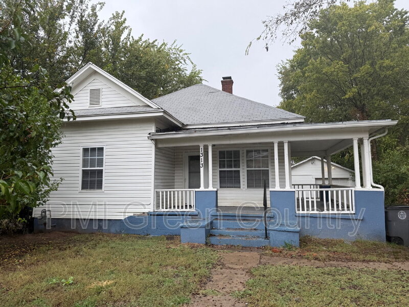 Tulsa House: 1313 W Newton St