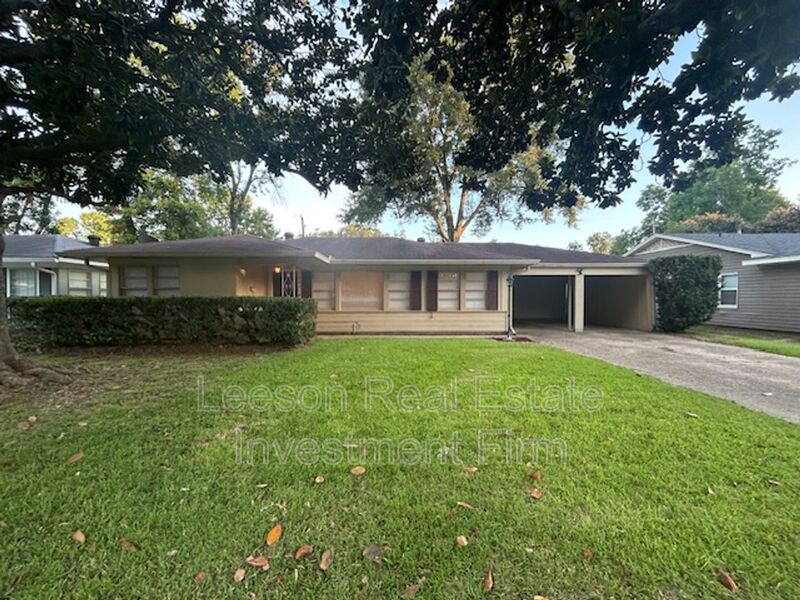 Shreveport House: 223 Justin Avenue