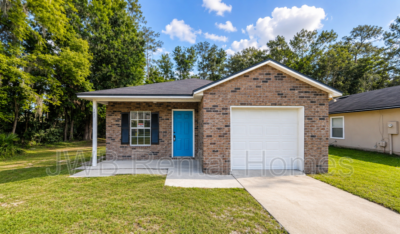 Jacksonville House: 2037 Sessions Ln