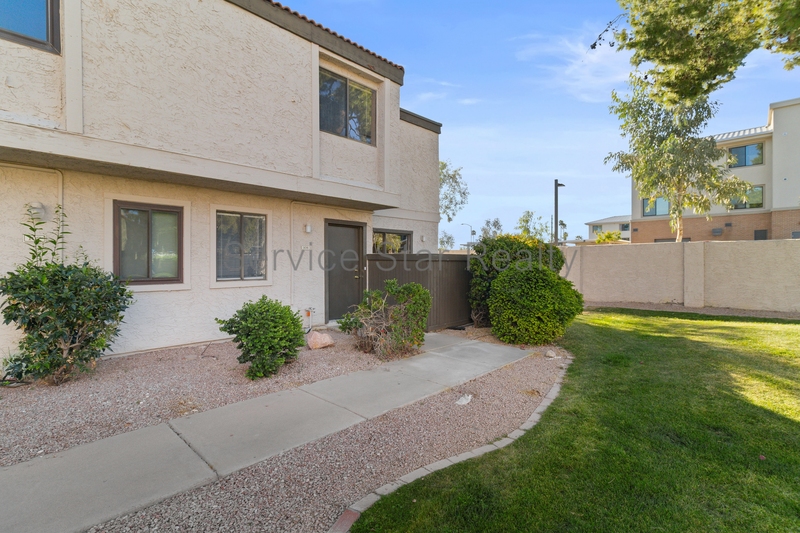Scottsdale Townhome: 2938 N 61st Pl