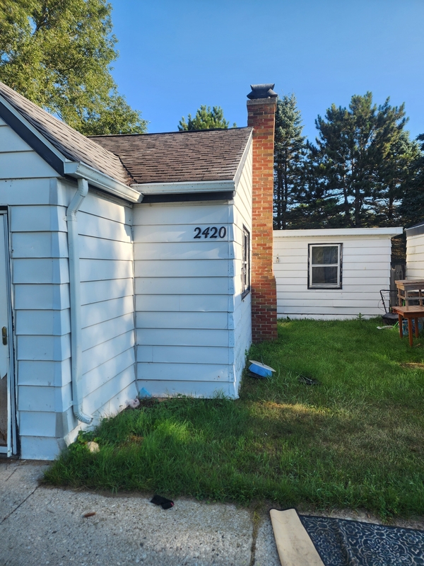 Two Rivers House: 2420 45th Street