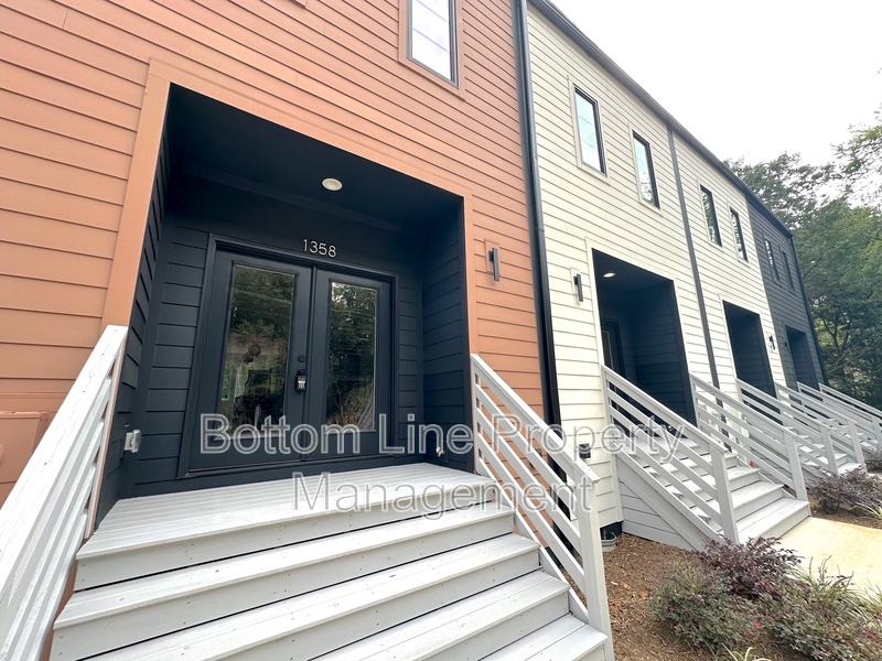 Charlotte Townhome: 1358 Briar Creek Rd