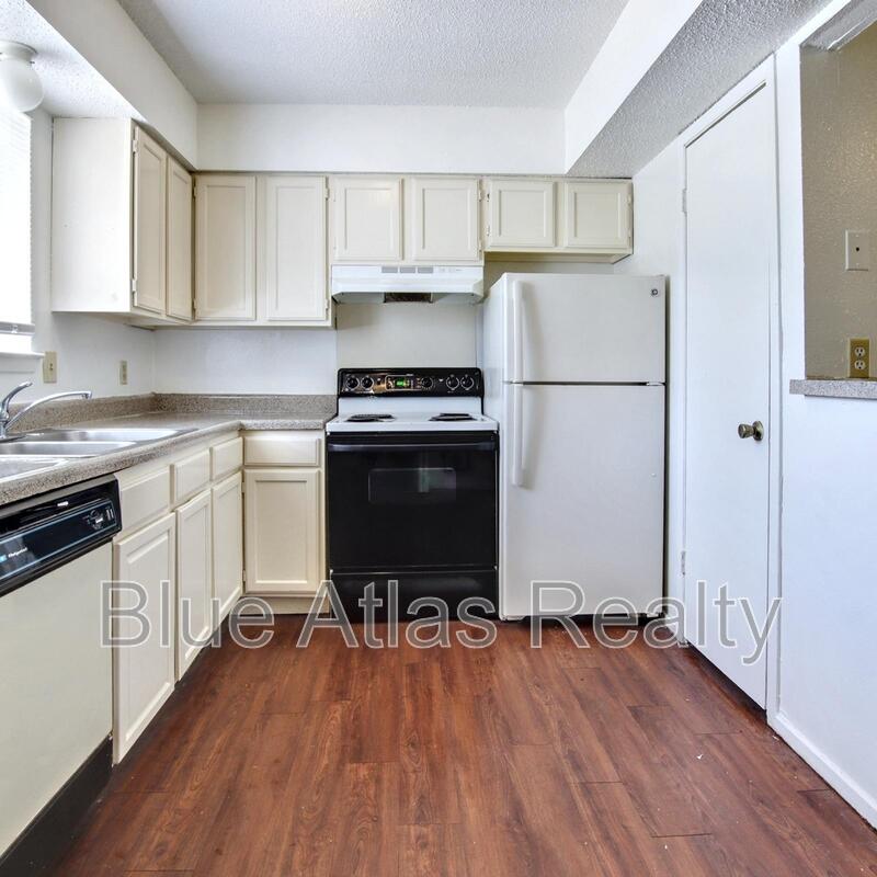 Garland Condo: 2718 Wimbledon Court - D