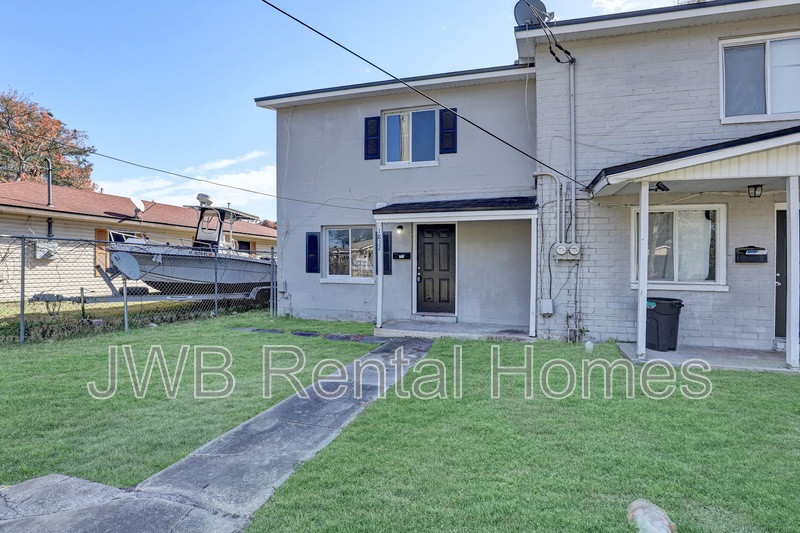 Jacksonville Townhome: 1832 Broadway Ave