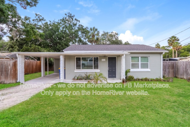 New Port Richey House: 5809 Michigan Ave