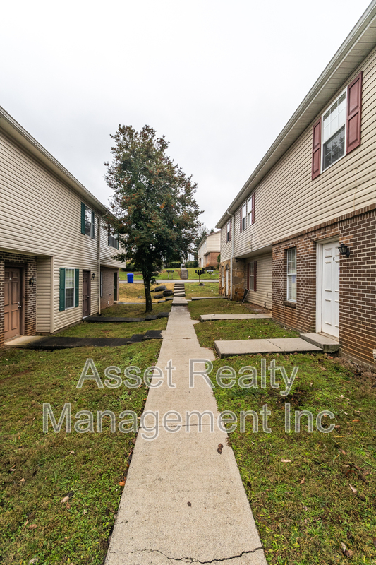 (W) Knoxville Condo: 9157 Cedarpark Ln D