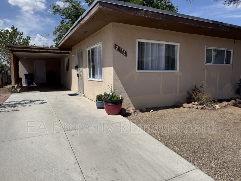 Albuquerque Condo: 8013 Constitution Ave NE