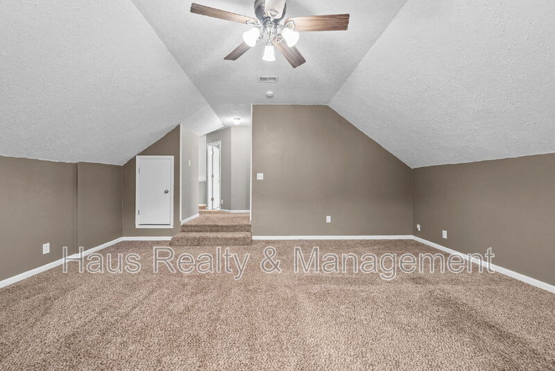 Clarksville House: 3838 Aly Sheba Drive