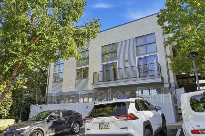 Philadelphia Condo: 182 Gay St
