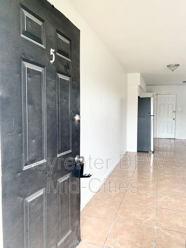 Hutchins Condo: 1117 Franklin Drive