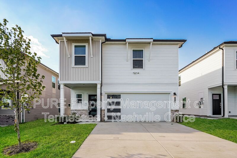 Nashville House: 3889 Northbrook Dr