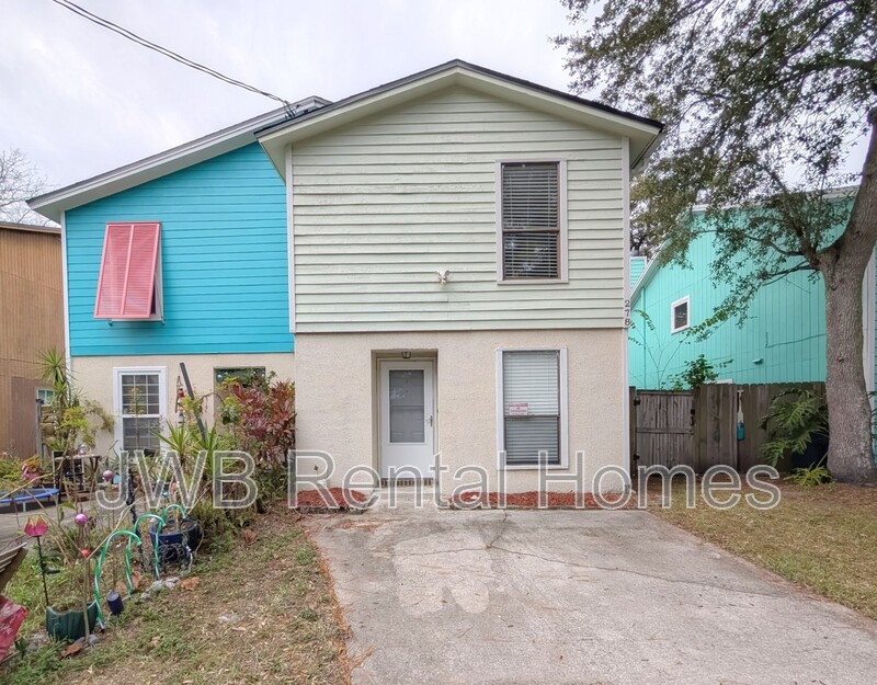 Atlantic Beach Townhome: 278 Poinsettia St