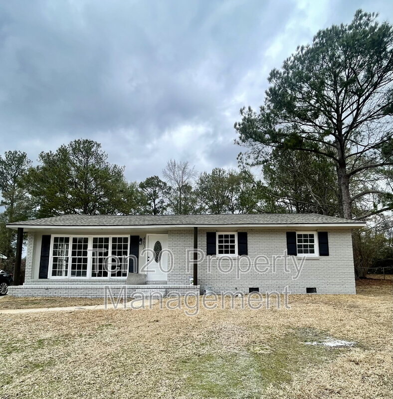 Columbus House: 4839 Allen St