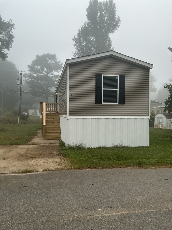 3 Bedroom House – 60 Poole Circle, ELLENWOOD, GA