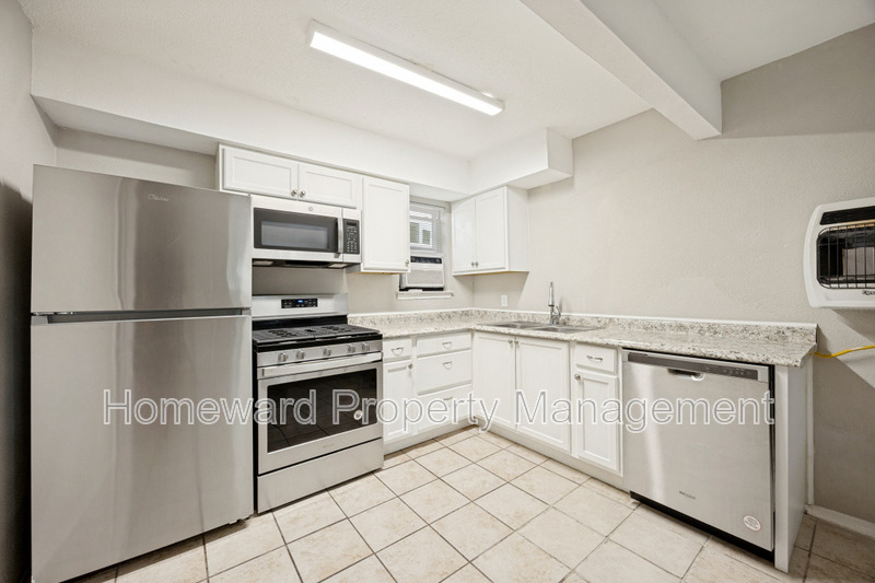 Denison Condo: 1001 West Elm Street - 204