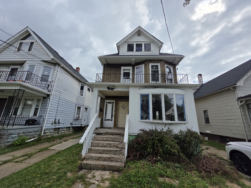 Buffalo Condo: 439 Cambridge Avenue - Apt #2