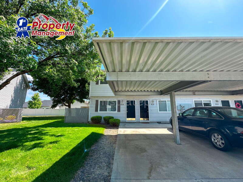 Meridian Condo: 257 E Elbridge St