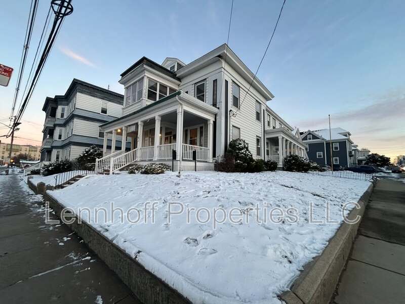 Lowell House: 308 Pawtucket Street - 3A