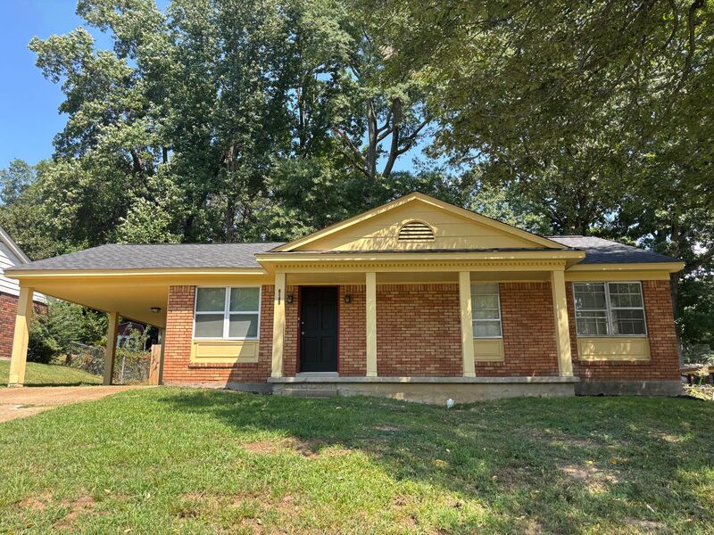 Memphis House: 3154 Branch St