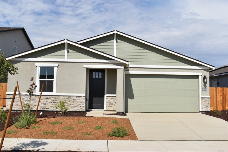Merced House: 712 Stephanie Drive
