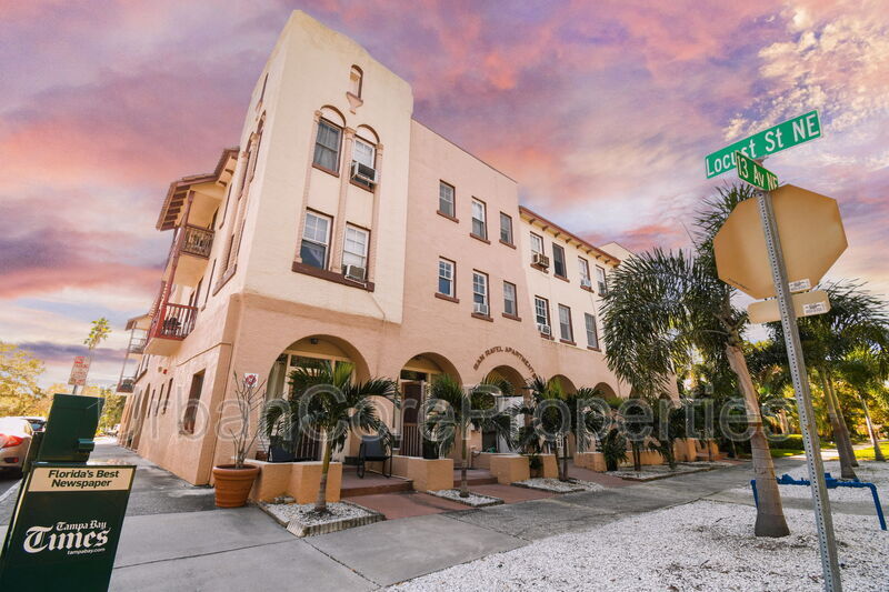 St. Petersburg Condo: 360 13th Ave NE
