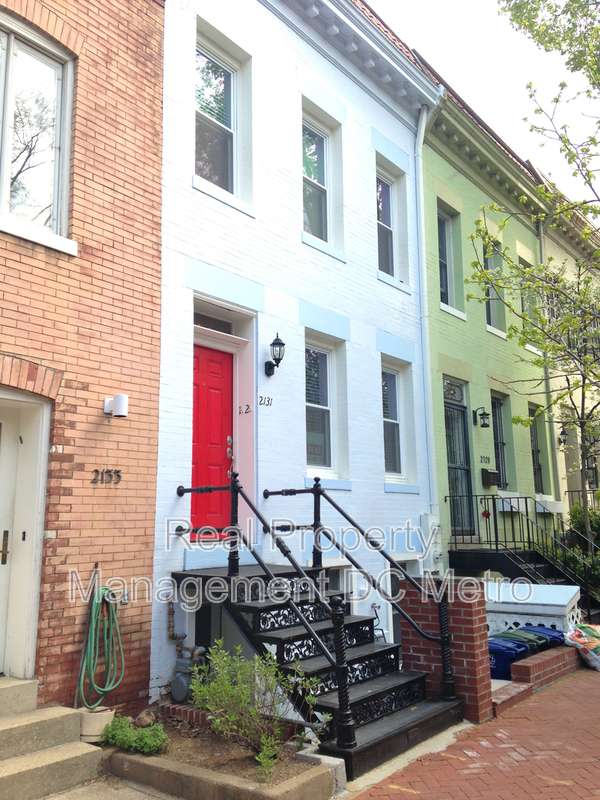 Washington Condo: 2131 Newport Place, NW - (Middle Floor)