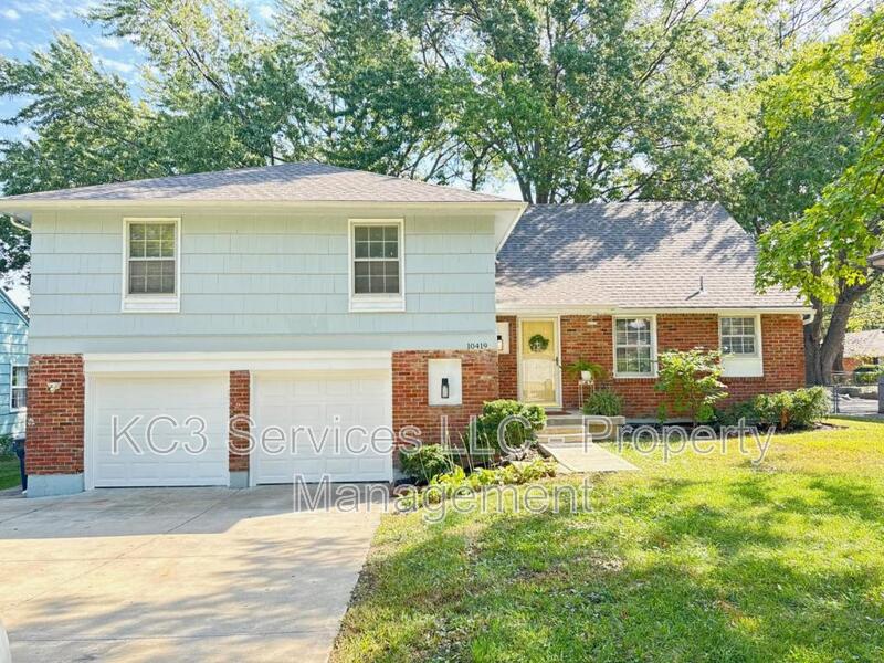 Kansas City House: 10419 College Ave