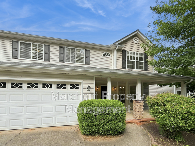 Greenville House: 52 Cardinal Creek Drive