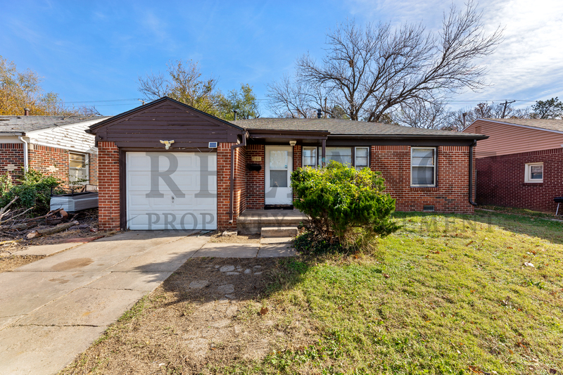 Wichita House: 1780 N Old Manor Rd