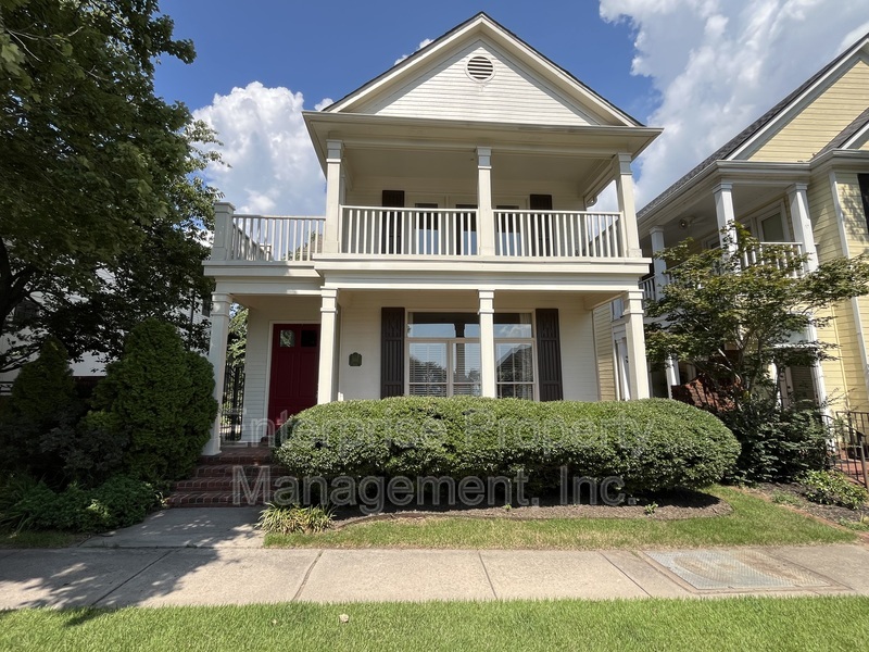 Memphis House: 958 Harbor View Dr