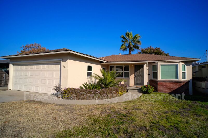 La Mesa House: 5021 Garfield St