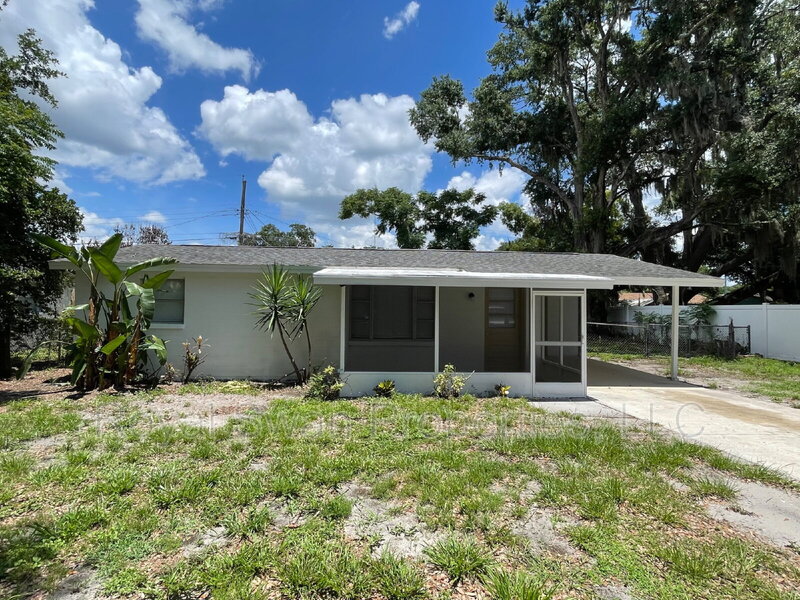 Lakeland House: 2532 McCranie Place