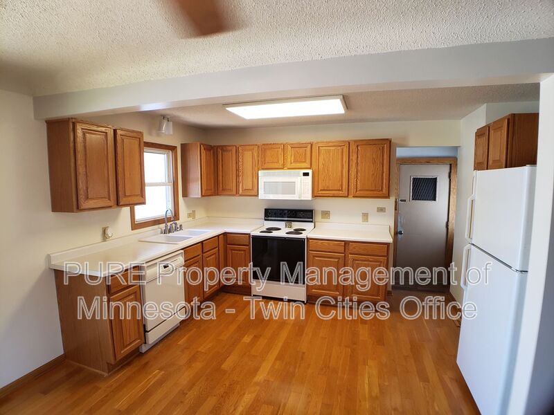 Stillwater House: 1315 5th Ave S