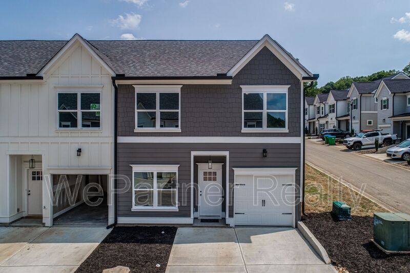 Jasper House: 5 North Rim Dr