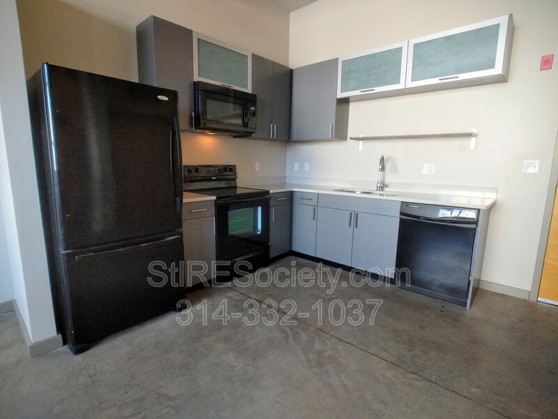 Saint Louis Apartment: 8125 Michigan Ave