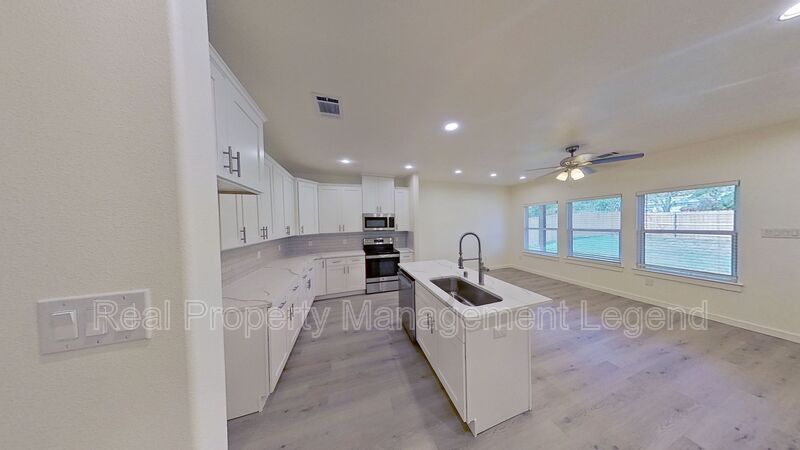 Denison House: 1009 Dubois St.