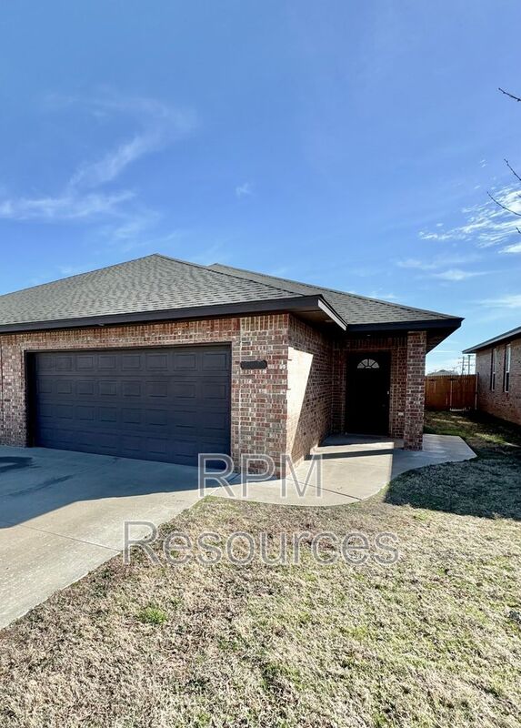 Mustang Condo: 115 Bison Court Way