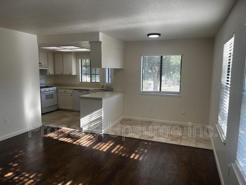 Antioch Condo: 122 W 5th St