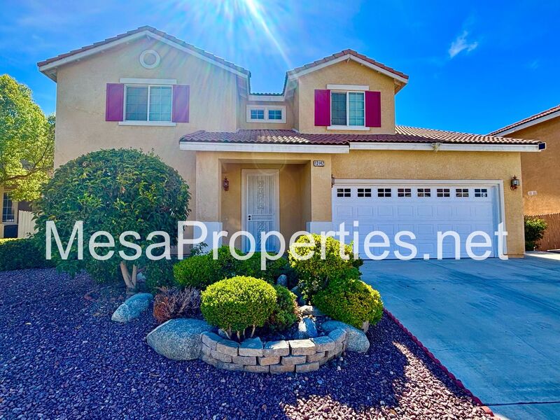 Victorville House: 13142 Kootenay Way
