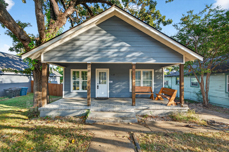 Denison House: 1129 West Owings Street