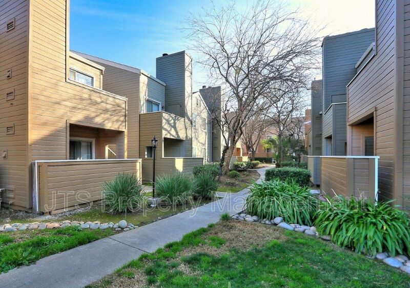 Sacramento Condo: 1019 Dornajo Way