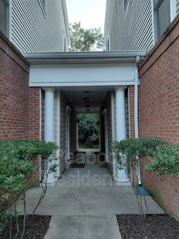 Alexandria Townhome: 3553 Huntley Manor Ln