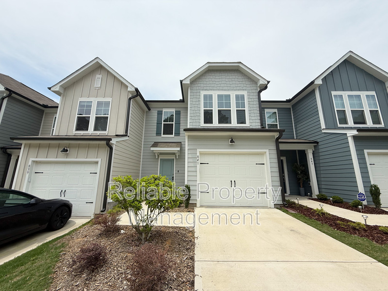 Wendell Townhome: 841 McKenzie Park Ter