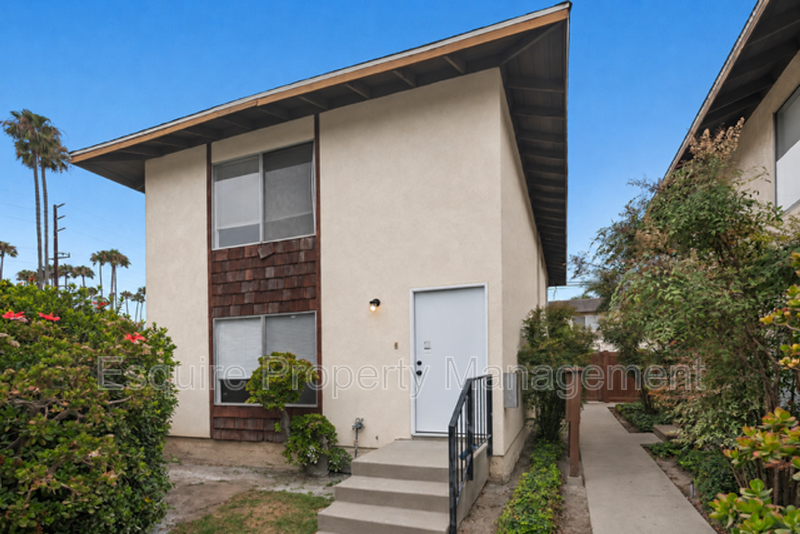 OXNARD Condo: 700 W. GONZALEZ RD