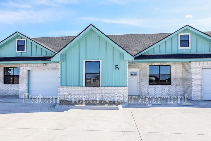 Amarillo Townhome: 13771 Periwinkle Drive B