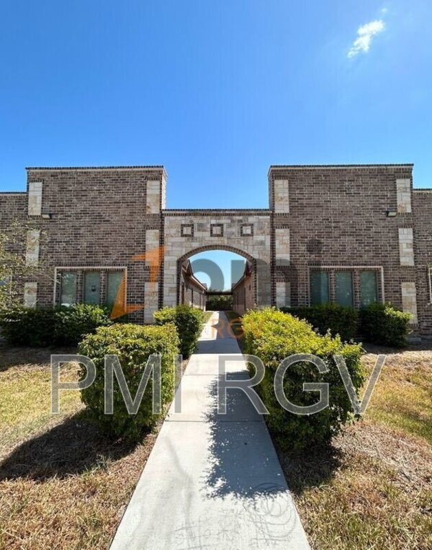 Edinburg Condo: 2708 Primrose