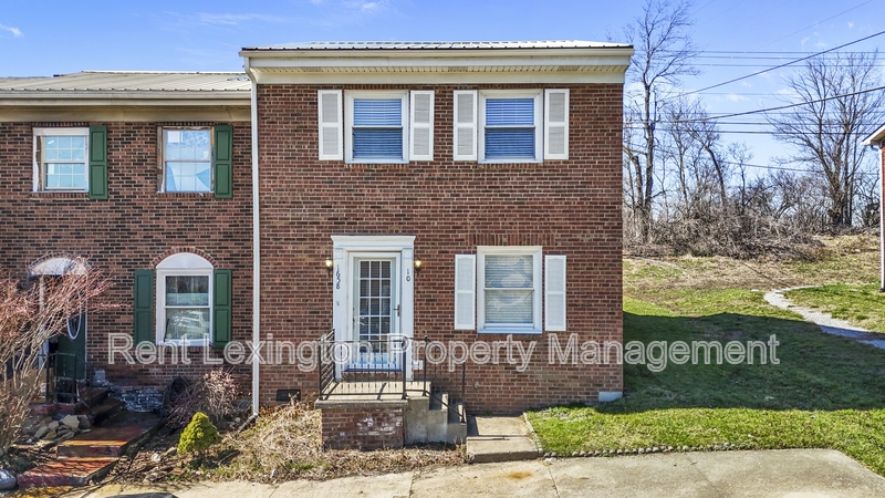 Richmond Condo: 1658 Foxhaven Drive -