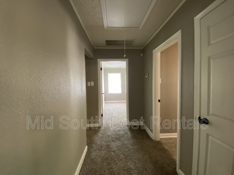 Request a Viewing for 1056 S Highland St (Sherwood Forest) Tenant Turner