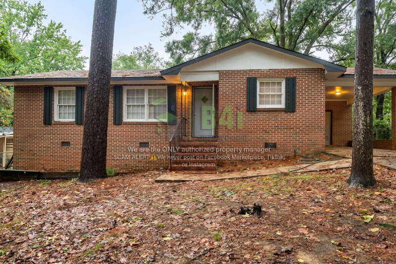 Columbus House: 4 Dean Drive